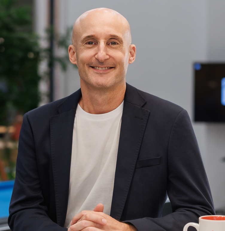Corporate - Joe Dische
